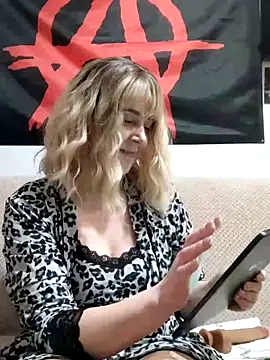 Amelialove42 online show from March 8, 6:55 pm