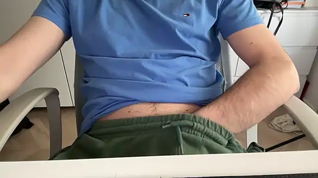 Snapshot of matrixx_9 chatting on February 13, 1:07 pm matrixx 9 online show from February 13, 1:07 pm