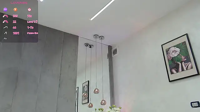 SundyRose online show from October 22, 8:30 pm