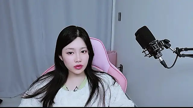 Snapshot of MISA_02 chatting on January 15, 5:49 pm MISA 02 online show from January 15, 5:49 pm