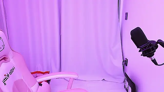 Snapshot of MISA_02 chatting on February 5, 4:00 pm MISA 02 online show from February 5, 4:00 pm