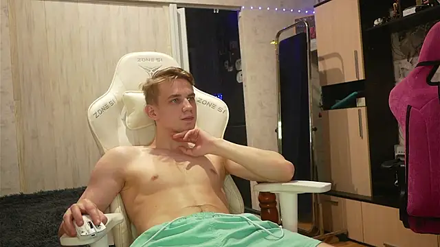 Snapshot of MIKE_GOD19 chatting on October 11, 8:07 pm MIKE GOD19 online show from October 11, 8:07 pm