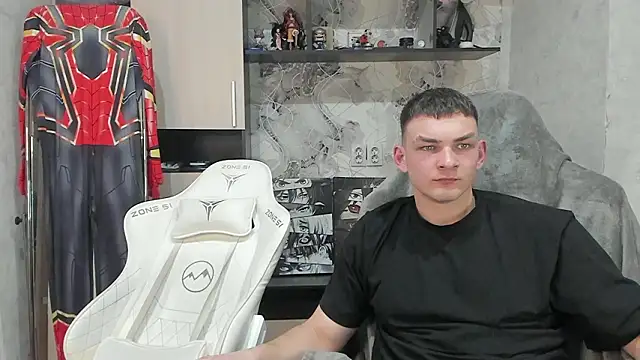 Snapshot of MIKE_GOD19 chatting on February 11, 5:40 pm MIKE GOD19 online show from February 11, 5:40 pm