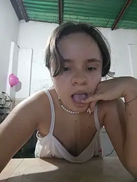 SweetRabbit29 online show from May 16, 6:32 am