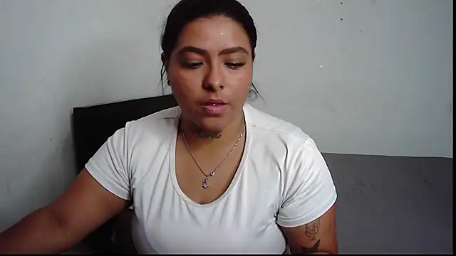 Snapshot of AnyRUSSO chatting on November 14, 11:02 pm AnyRUSSO online show from November 14, 11:02 pm