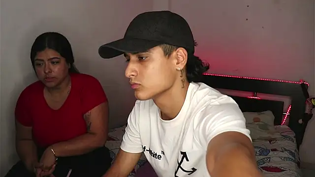 Snapshot of AnyRUSSO chatting on December 20, 5:47 am AnyRUSSO online show from December 20, 5:47 am