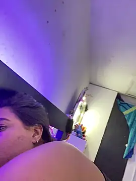 Snapshot of AnyRUSSO chatting on February 1, 8:57 am AnyRUSSO online show from February 1, 8:57 am