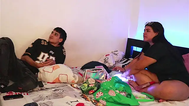 Snapshot of AnyRUSSO chatting on February 7, 6:06 am AnyRUSSO online show from February 7, 6:06 am