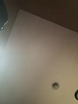 Brooklyn1987 online show from March 28, 9:20 am