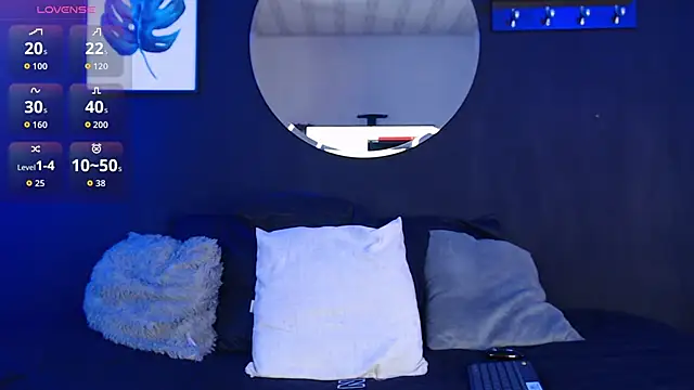 TamaraaRoss  online show from November 21, 7:01 pm