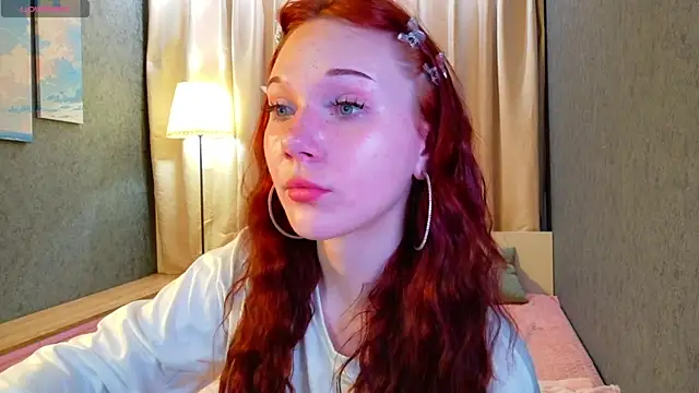 Snapshot of MargoViento chatting on June 6, 8:13 pm MargoViento online show from June 6, 8:13 pm
