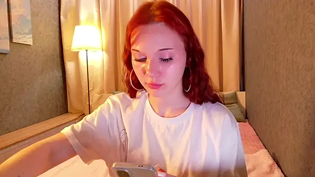 Snapshot of MargoViento chatting on June 10, 8:19 pm MargoViento online show from June 10, 8:19 pm
