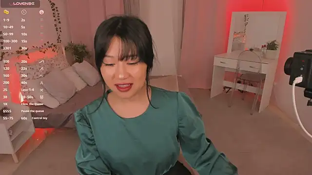 Erika Kim online show from November 21, 6:01 am