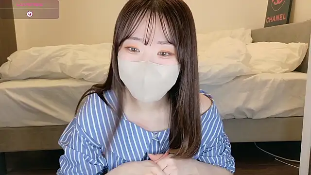 yura ra ra online show from May 3, 12:11 pm
