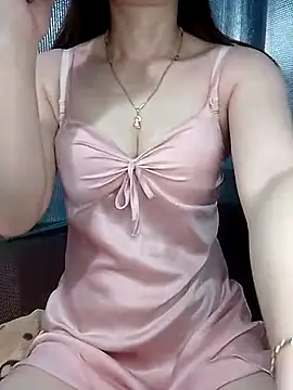 LeanaLy online show from July 3, 1:34 am