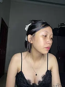 linh-lan1 online show from July 3, 2:12 pm