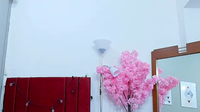 chubbykinkyygirl online show from December 22, 12:46 pm