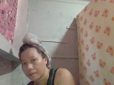 Snapshot of Sexy_Cammie69 chatting on June 7, 6:17 am Sexy Cammie69 online show from June 7, 6:17 am