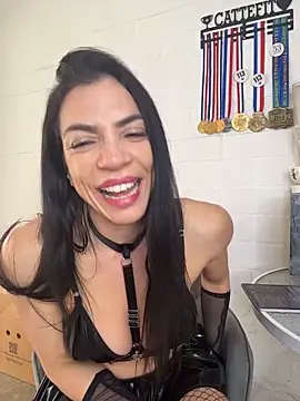 Snapshot of Kattefit chatting on May 21, 3:19 pm Kattefit online show from May 21, 3:19 pm