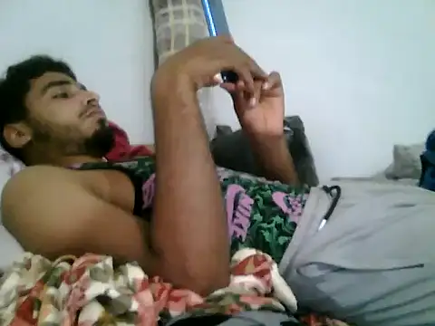 Snapshot of YoussefAl-Fahl chatting on April 14, 7:09 pm YoussefAl-Fahl online show from April 14, 7:09 pm