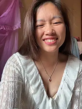 -Paige- online show from March 31, 1:51 am