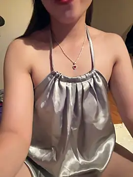 -Paige- online show from April 2, 5:05 am