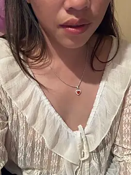 Snapshot of -Paige- chatting on May 2, 12:32 pm -Paige- online show from May 2, 12:32 pm