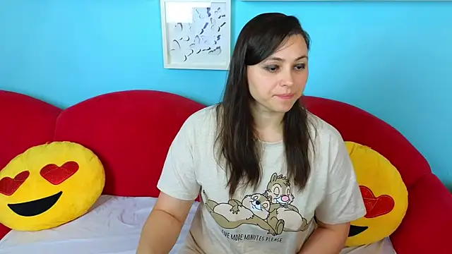 Snapshot of Soft_Lilly chatting on November 17, 6:08 am Soft Lilly online show from November 17, 6:08 am