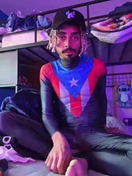 Snapshot of shadespider chatting on March 18, 9:29 pm shadespider online show from March 18, 9:29 pm