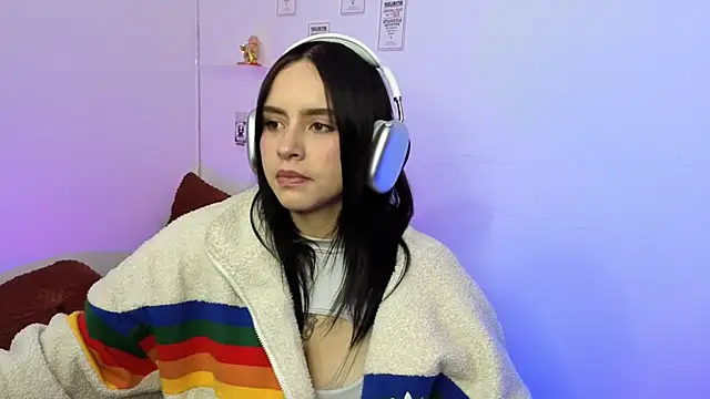 Emily Lindey online show from February 7, 2:26 am