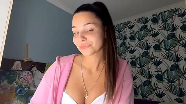 StawBerrys online show from October 28, 8:22 pm