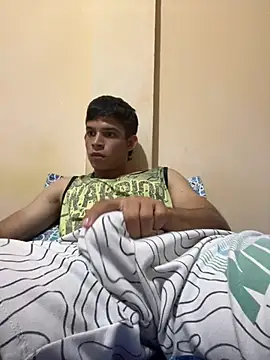 Snapshot of Michael_black01 chatting on February 25, 10:41 pm Michael black01 online show from February 25, 10:41 pm