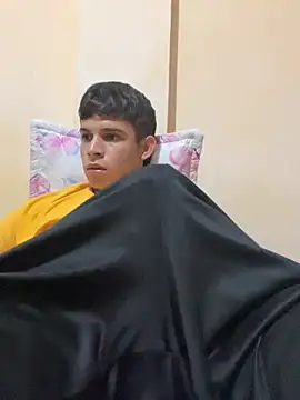 Snapshot of Michael_black01 chatting on February 26, 11:37 pm Michael black01 online show from February 26, 11:37 pm