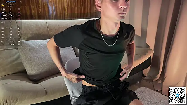 Snapshot of Logan_mett chatting on July 11, 3:26 pm Logan mett online show from July 11, 3:26 pm