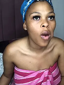 Bubbles156 online show from April 8, 6:52 pm