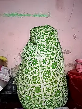 Strip Hotty242 online show from November 18, 3:05 pm