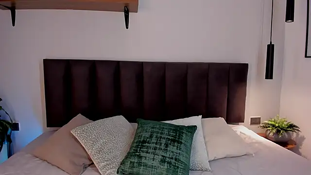 AilanaCortes online show from January 18, 12:20 pm