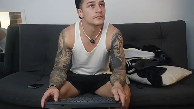 Dominick walker online show from January 14, 10:36 pm