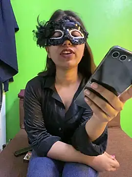 darkdoll007 online show from April 4, 8:34 am