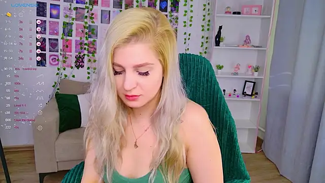 cold blondie online show from March 15, 7:25 am