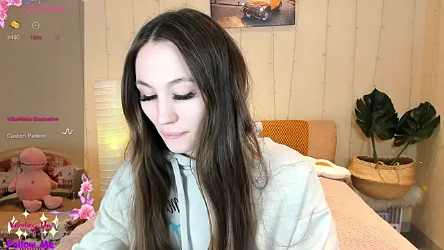 honeybuns lizzy online show from February 16, 12:07 am