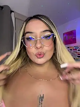  Ninasanz online show from April 8, 2:22 am