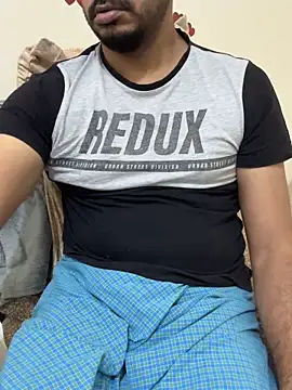 Handsome8677 online show from February 26, 10:14 am