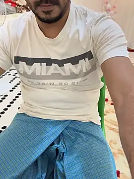 Handsome8677 online show from March 25, 9:37 am