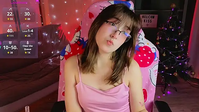 Soffi Toffi online show from December 18, 5:46 am