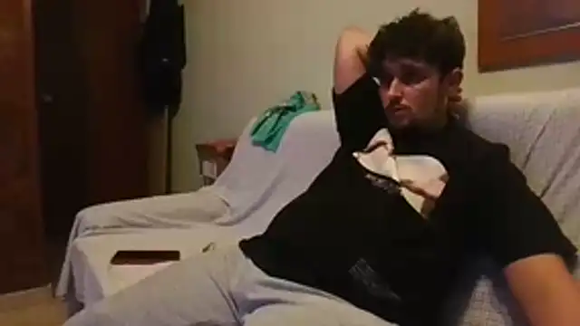 Snapshot of THEGLOBEZONEXXX chatting on October 15, 7:58 pm THEGLOBEZONEXXX online show from October 15, 7:58 pm