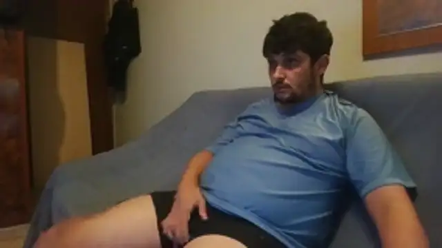 Snapshot of THEGLOBEZONEXXX chatting on October 27, 4:44 pm THEGLOBEZONEXXX online show from October 27, 4:44 pm