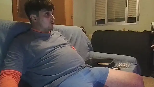 Snapshot of THEGLOBEZONEXXX chatting on January 7, 3:42 am THEGLOBEZONEXXX online show from January 7, 3:42 am