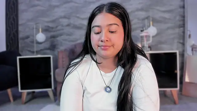 lilithst  online show from November 4, 9:03 pm