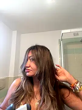 gabriellacali online show from October 18, 1:12 pm